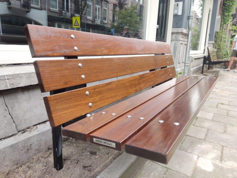 gevelbank xl met rugleuning Het Gevelbankje