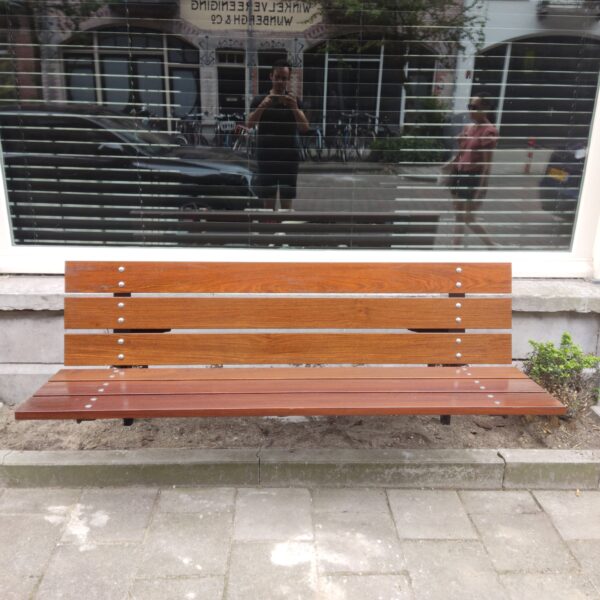 gevelbank xl met rugleuning Het Gevelbankje